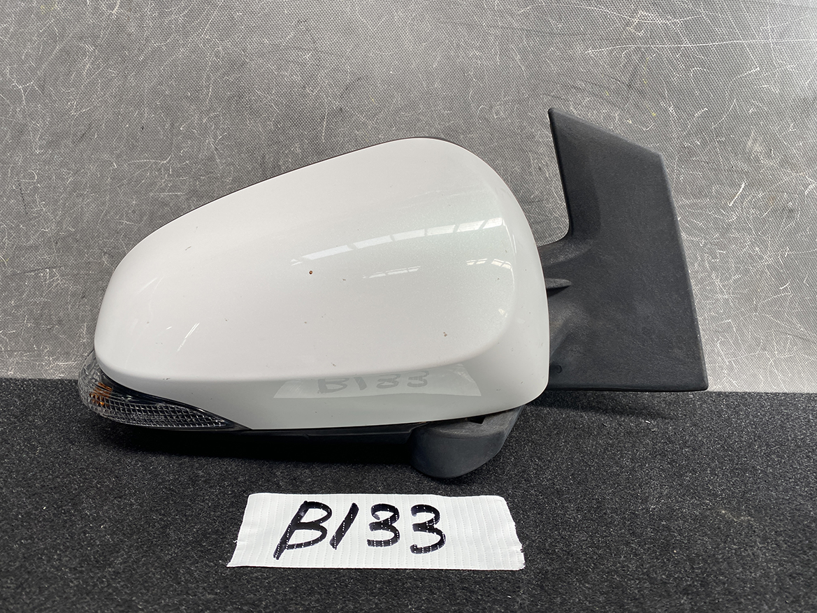B133_2 TOYOTA Prius C AQUA NHP10 Door Mirror TR1001 Right Side x1 » NZ1.95 » JDM-PARTS NZ » JDM-PARTS NZ TOYOTA Prius C AQUA NHP10 Door Mirror TR1001 Right Side x1 » JDM-PARTS NZ