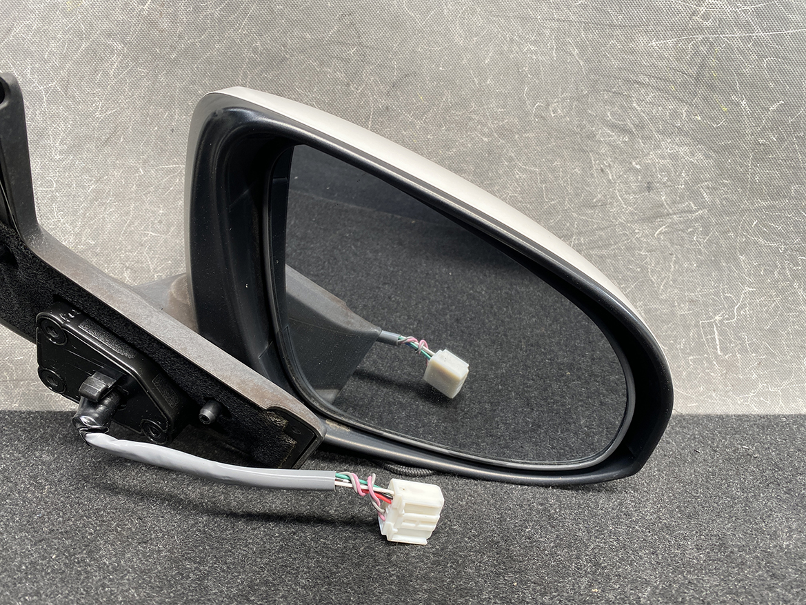 B133_7 TOYOTA Prius C AQUA NHP10 Door Mirror TR1001 Right Side x1 » NZ1.95 » JDM-PARTS NZ » JDM-PARTS NZ TOYOTA Prius C AQUA NHP10 Door Mirror TR1001 Right Side x1 » JDM-PARTS NZ