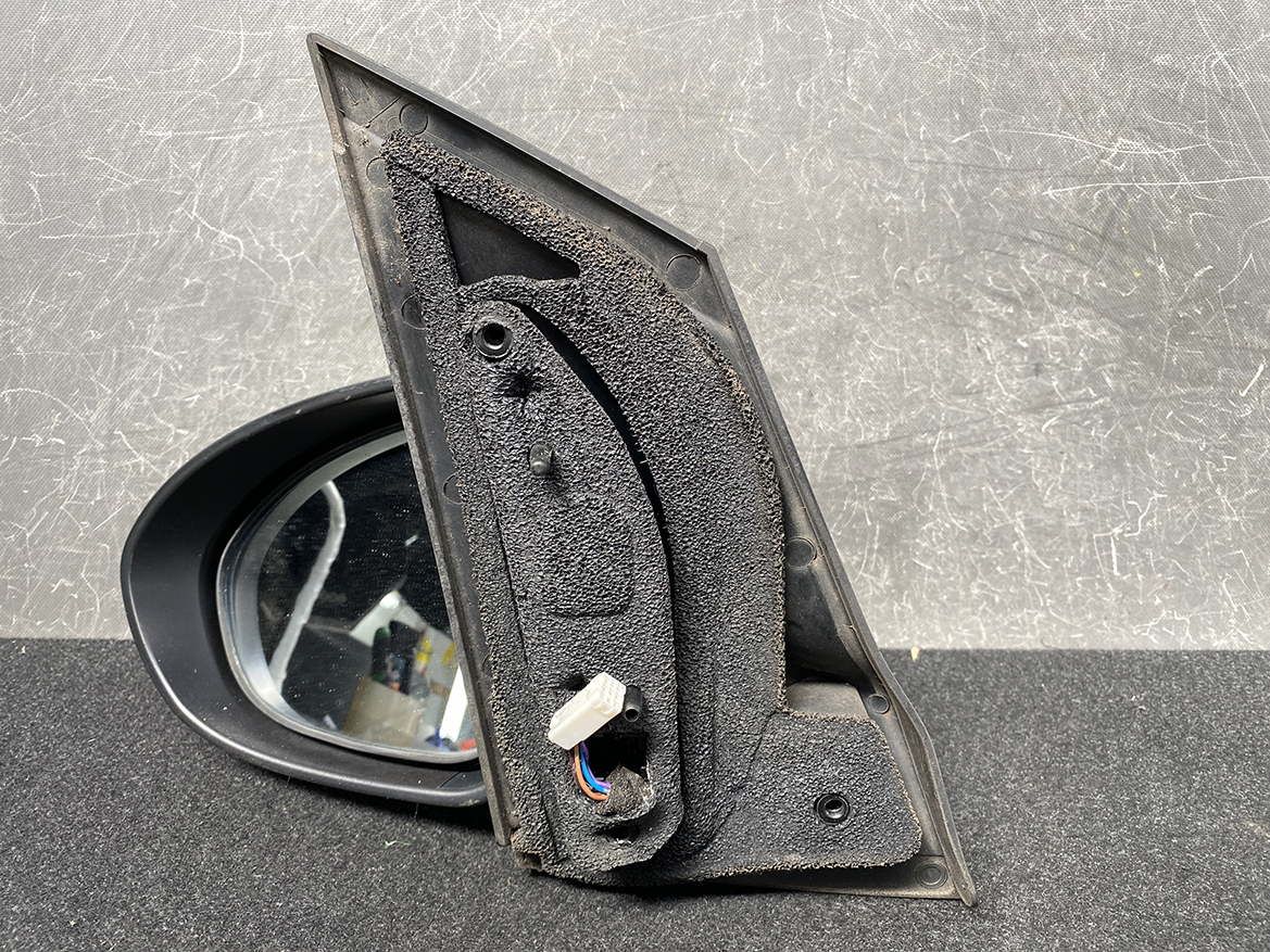 B145_9 MAZDA DEMIO MAZDA 2 DE Door Mirror ISHIZAKI 525 526 / D651 Left side x1 » NZ1.95 » JDM-PARTS NZ » JDM-PARTS NZ MAZDA DEMIO MAZDA 2 DE Door Mirror ISHIZAKI 525 526 / D651 Left side x1 » JDM-PARTS NZ