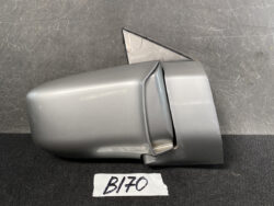 NISSAN ELGRAND E51 ME51 MNE51 NE51 Door Mirror B64 / Right Side x1