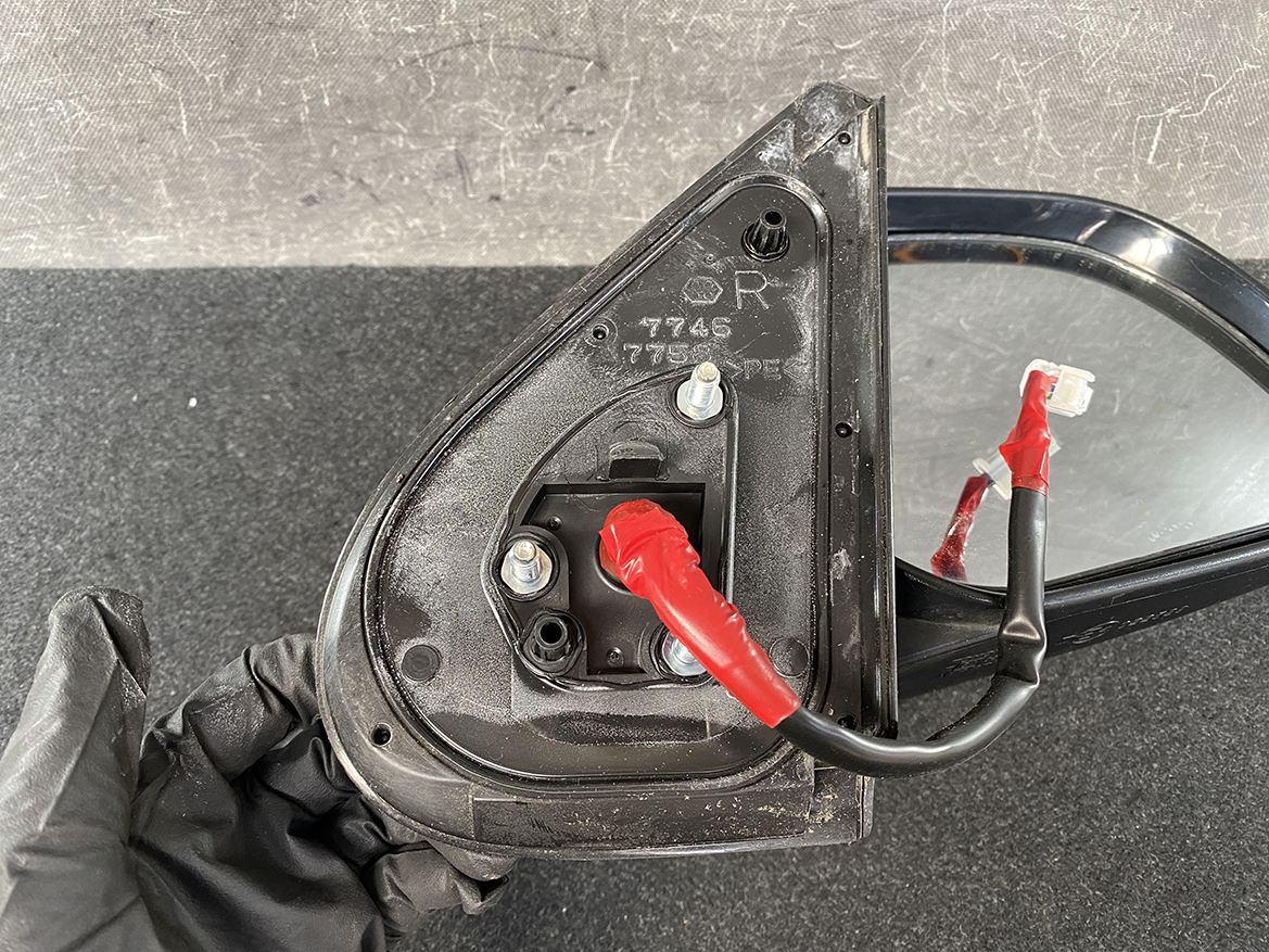 B232_12 TOYOTA SIENTA NCP81 Mirror Murakami 8392 / 7746 7758 Right Side x1 » NZ1.95 » JDM-PARTS NZ » JDM-PARTS NZ TOYOTA SIENTA NCP81 Mirror Murakami 8392 / 7746 7758 Right Side x1 » JDM-PARTS NZ