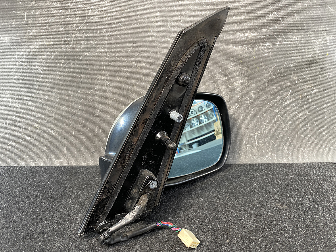 B239_12 TOYOTA IPSUM ACM21 Door Mirror Murakami 6975 / 7171 Right Side x1 » NZ.95 » JDM-PARTS NZ » JDM-PARTS NZ TOYOTA IPSUM ACM21 Door Mirror Murakami 6975 / 7171 Right Side x1 » JDM-PARTS NZ