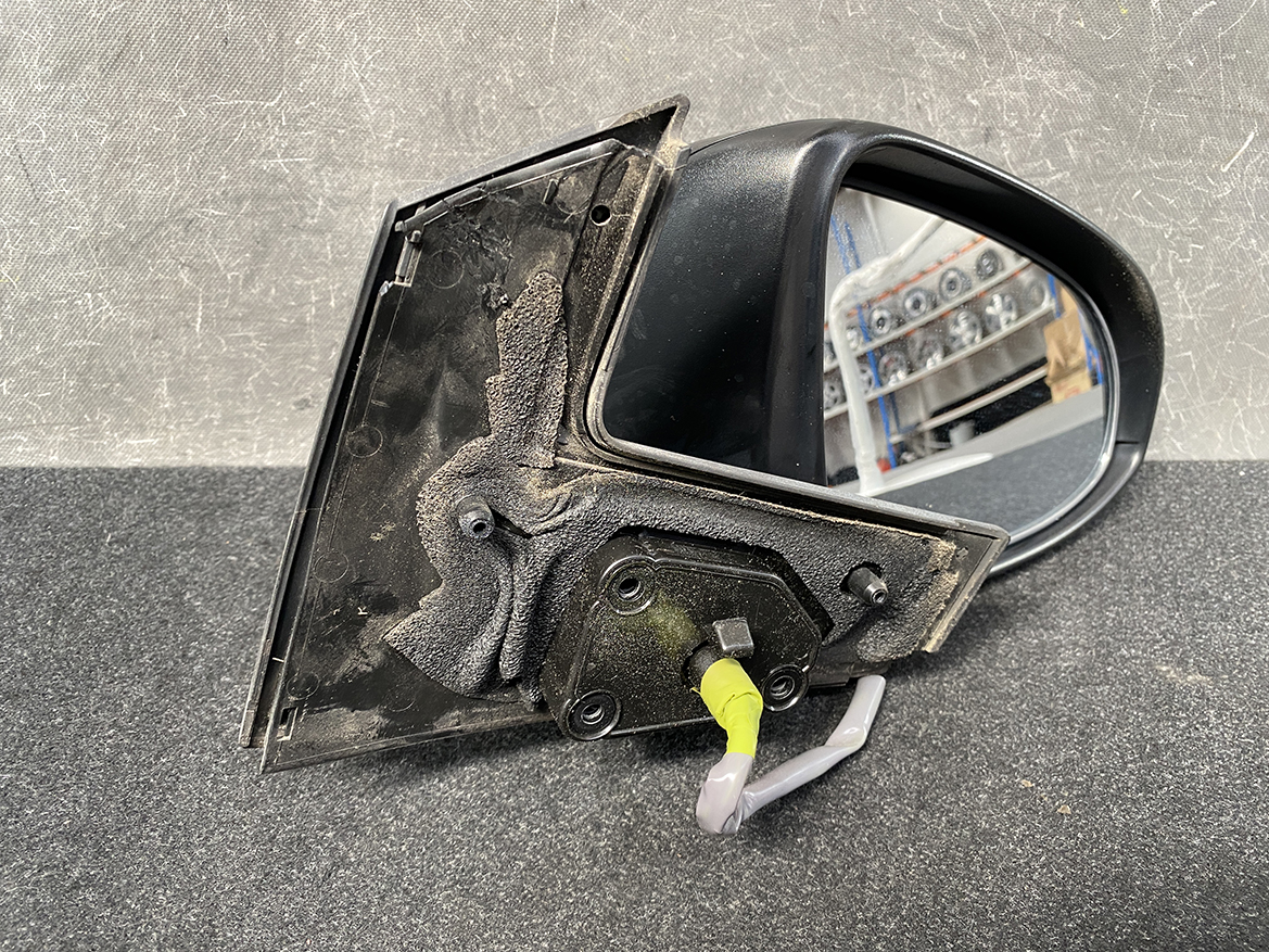 B251_12 TOYOTA Prius C AQUA NHP10 Door Mirror TR1001 Right Side x1 » NZ1.95 » JDM-PARTS NZ » JDM-PARTS NZ TOYOTA Prius C AQUA NHP10 Door Mirror TR1001 Right Side x1 » JDM-PARTS NZ