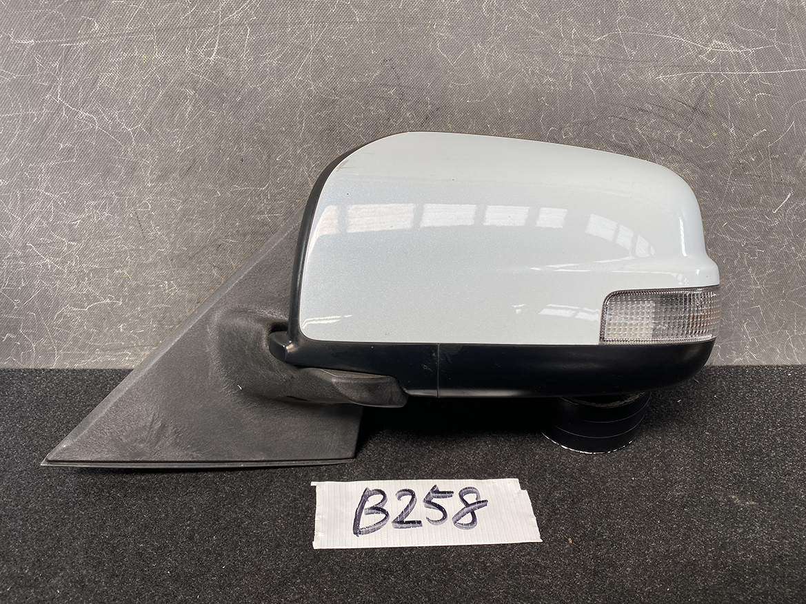 B258_1 NISSAN SERENA SUZUKI LANDY C26 Mirror Murakami G668 / 9774 Left Side x1 » NZ1.95 » JDM-PARTS NZ » JDM-PARTS NZ NISSAN SERENA SUZUKI LANDY C26 Mirror Murakami G668 / 9774 Left Side x1 » JDM-PARTS NZ