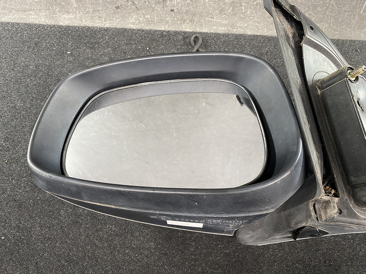 B262_6 SUZUKI SWIFT ZC ZC11 Mirror TOKAIRIKA TR0401 / 565105 Left Side x1 » NZ.95 » JDM-PARTS NZ » JDM-PARTS NZ SUZUKI SWIFT ZC ZC11 Mirror TOKAIRIKA TR0401 / 565105 Left Side x1 » JDM-PARTS NZ