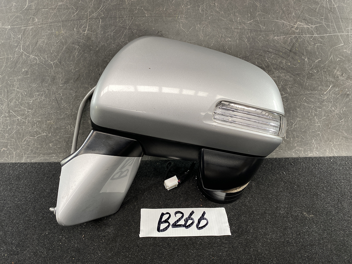 B266_1 TOYOTA NOAH VOXY ZRR70 Door Mirror Murakami 8406 Left Side x1 » NZ.95 » JDM-PARTS NZ » JDM-PARTS NZ TOYOTA NOAH VOXY ZRR70 Door Mirror Murakami 8406 Left Side x1 » JDM-PARTS NZ