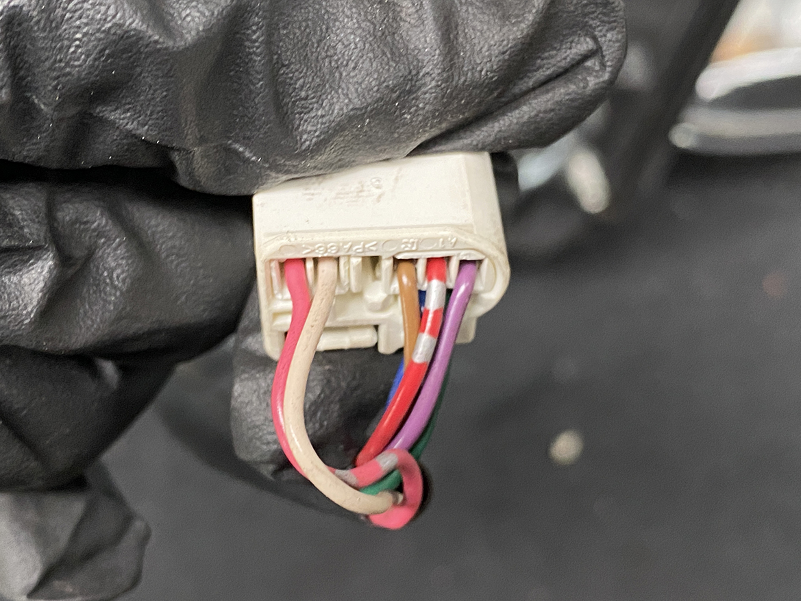 B267_5 TOYOTA Corolla Rumion Door Mirror Indicator Murakami 8320 Right Side x1 » NZ1.95 » JDM-PARTS NZ » JDM-PARTS NZ TOYOTA Corolla Rumion Door Mirror Indicator Murakami 8320 Right Side x1 » JDM-PARTS NZ