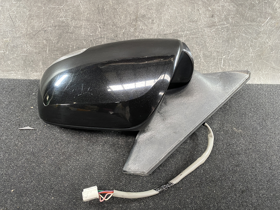 B268_8 TOYOTA Corolla Rumion Door Mirror Indicator Murakami / 8628 Left Side x1 » NZ1.95 » JDM-PARTS NZ » JDM-PARTS NZ TOYOTA Corolla Rumion Door Mirror Indicator Murakami / 8628 Left Side x1 » JDM-PARTS NZ