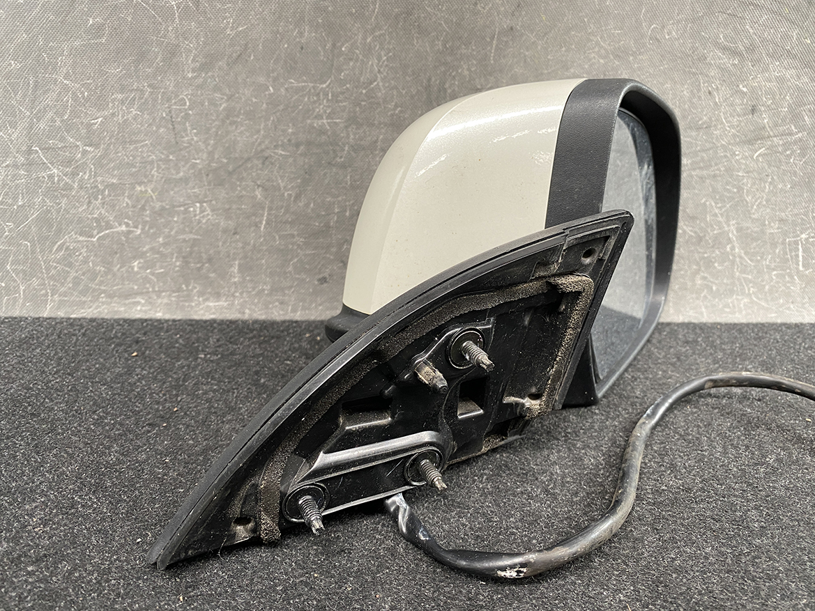 B281_10 NISSAN LEAF ZE0 AZE0 Door Mirror 10098 Right Side x1 » NZ.95 » JDM-PARTS NZ » JDM-PARTS NZ NISSAN LEAF ZE0 AZE0 Door Mirror 10098 Right Side x1 » JDM-PARTS NZ