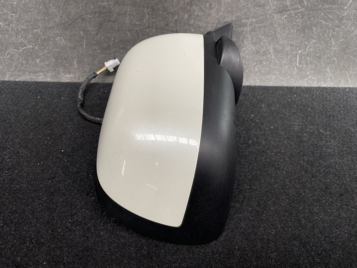 B281_8 NISSAN LEAF ZE0 AZE0 Door Mirror 10098 Right Side x1 » NZ.95 » JDM-PARTS NZ » JDM-PARTS NZ NISSAN LEAF ZE0 AZE0 Door Mirror 10098 Right Side x1 » JDM-PARTS NZ