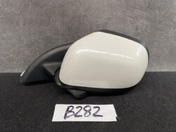 NISSAN LEAF ZE0 AZE0 Genuine Door Mirror 10098  Left Side x1