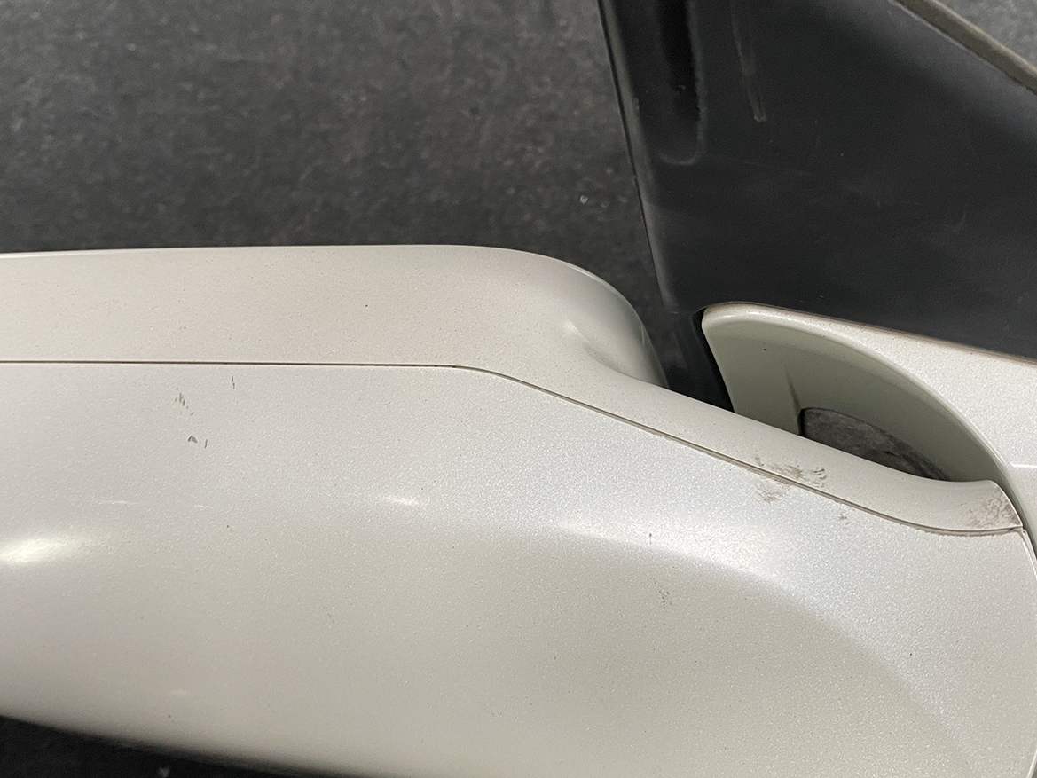 B307_12 NISSAN ELGRAND E51 Mirror Indicator ICHIKOH 5405 / C15W Right Side x1 » NZ1.95 » JDM-PARTS NZ » JDM-PARTS NZ NISSAN ELGRAND E51 Mirror Indicator ICHIKOH 5405 / C15W Right Side x1 » JDM-PARTS NZ