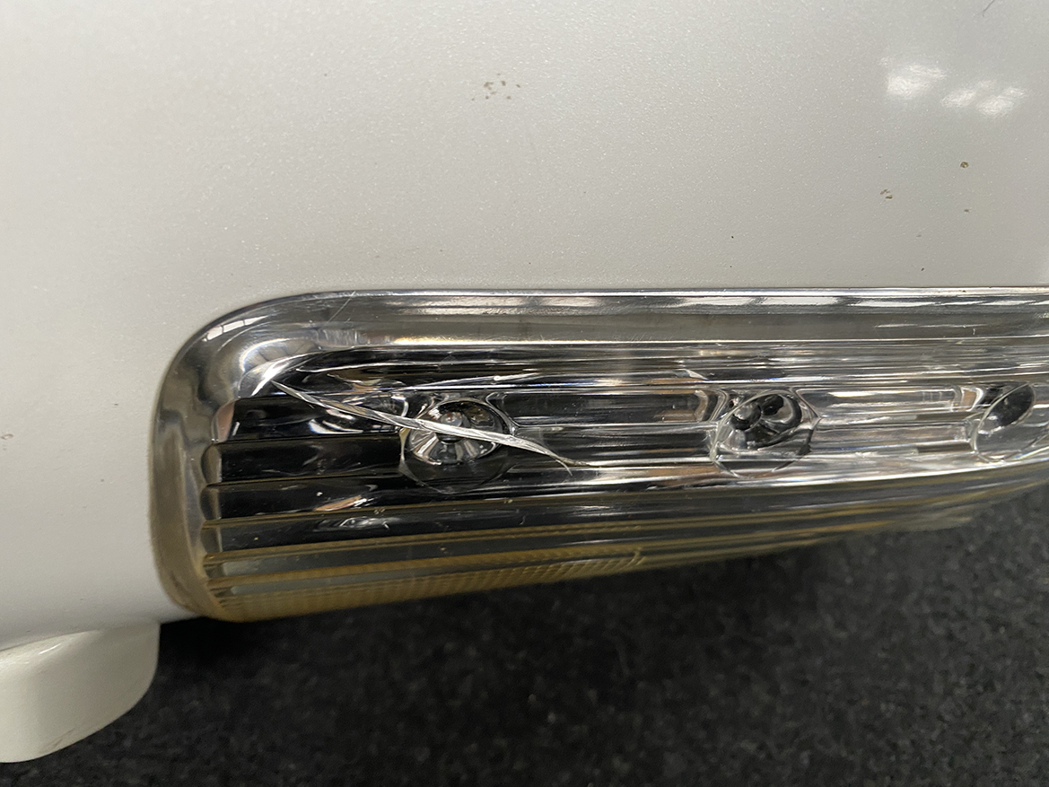 B308_11 NISSAN ELGRAND E51 Mirror / Camera / Indicator ICHIKOH 5405 / C15W Left *13 wires* » JDM-PARTS NZ » JDM-PARTS NZ NISSAN ELGRAND E51 Mirror / Camera / Indicator ICHIKOH 5405 / C15W Left *13 wires* » JDM-PARTS NZ