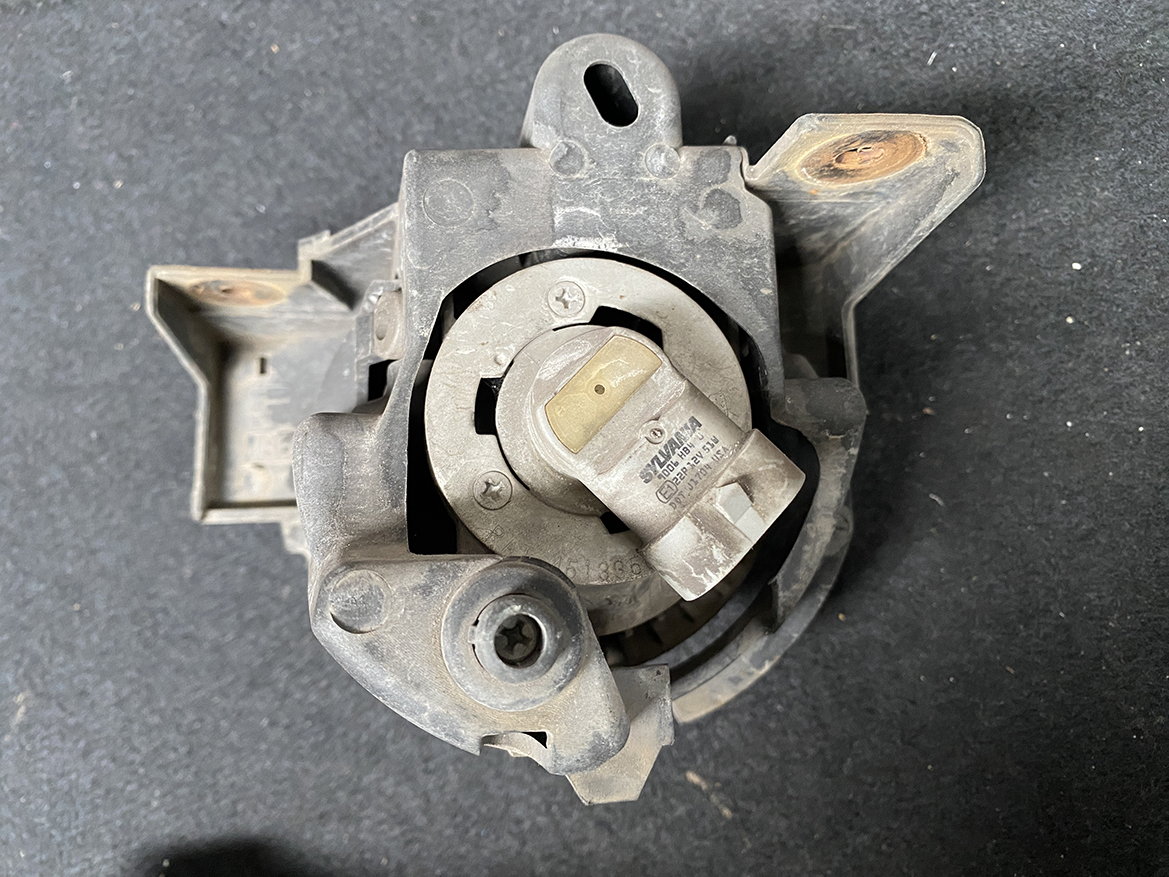 B342_11 TOYOTA NOAH VOXY AZR60 Genuine ICHIKOH 52-040 Right Side x1 » NZ.95 » JDM-PARTS NZ » JDM-PARTS NZ TOYOTA NOAH VOXY AZR60 Genuine ICHIKOH 52-040 Right Side x1 » JDM-PARTS NZ