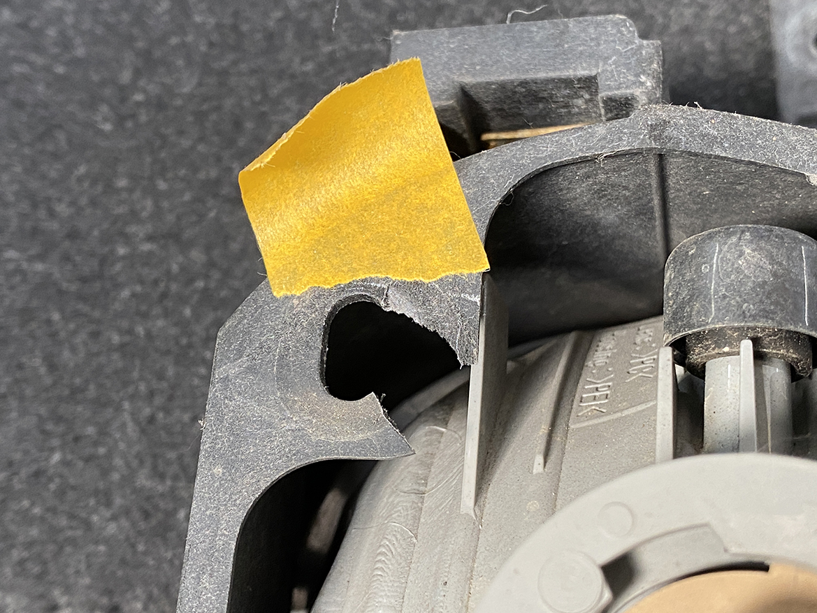 B344_11 TOYOTA NOAH VOXY ZZR70 Genuine FogLight KOITO 42-34 Left Side x1 *DAMAGED* » NZ.95 » JDM-PARTS NZ » JDM-PARTS NZ TOYOTA NOAH VOXY ZZR70 Genuine FogLight KOITO 42-34 Left Side x1 *DAMAGED* » JDM-PARTS NZ