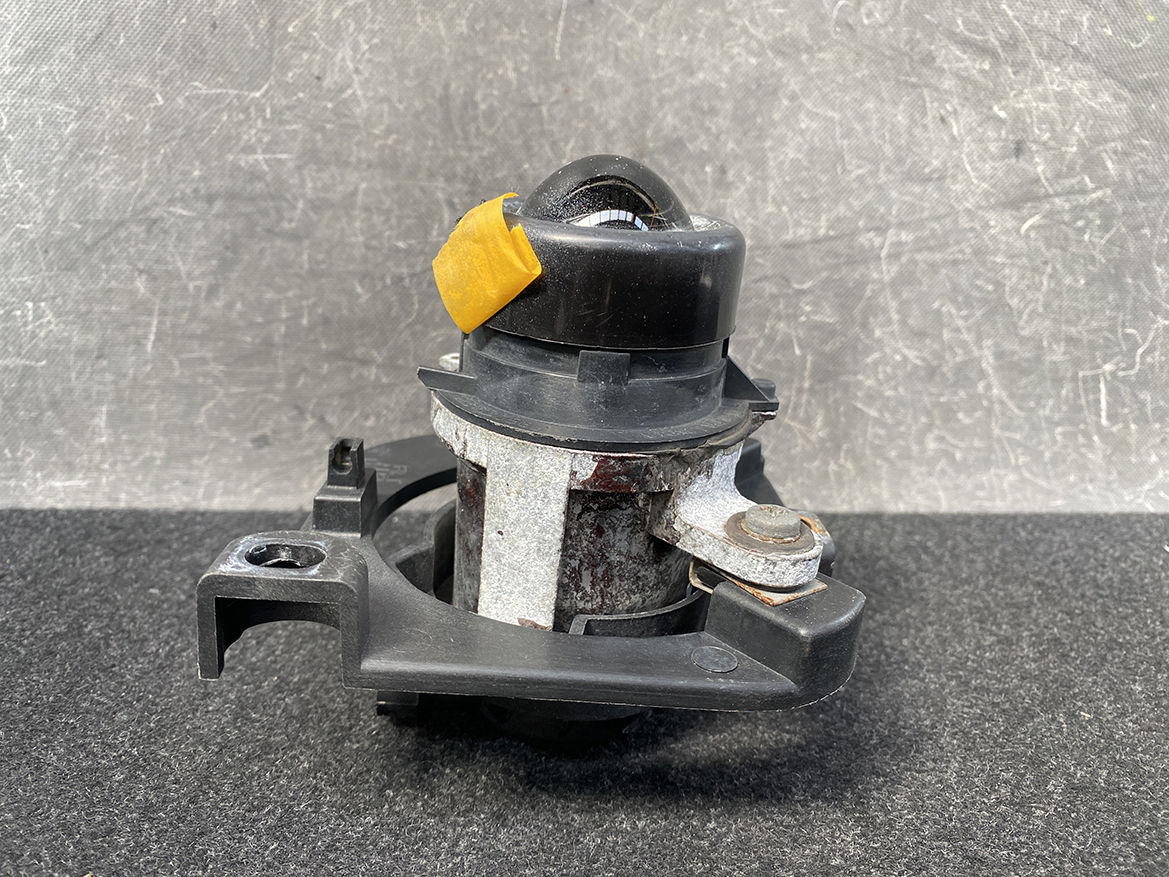 B349_12 FIAT 500 Abarth 595 Genuine FogLight 51786773 468587576 Right Side x1 » NZ.95 » JDM-PARTS NZ » JDM-PARTS NZ FIAT 500 Abarth 595 Genuine FogLight 51786773 468587576 Right Side x1 » JDM-PARTS NZ