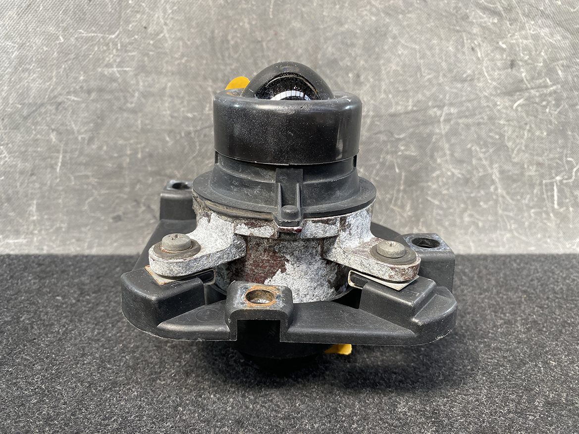 B349_13 FIAT 500 Abarth 595 Genuine FogLight 51786773 468587576 Right Side x1 » NZ.95 » JDM-PARTS NZ » JDM-PARTS NZ FIAT 500 Abarth 595 Genuine FogLight 51786773 468587576 Right Side x1 » JDM-PARTS NZ