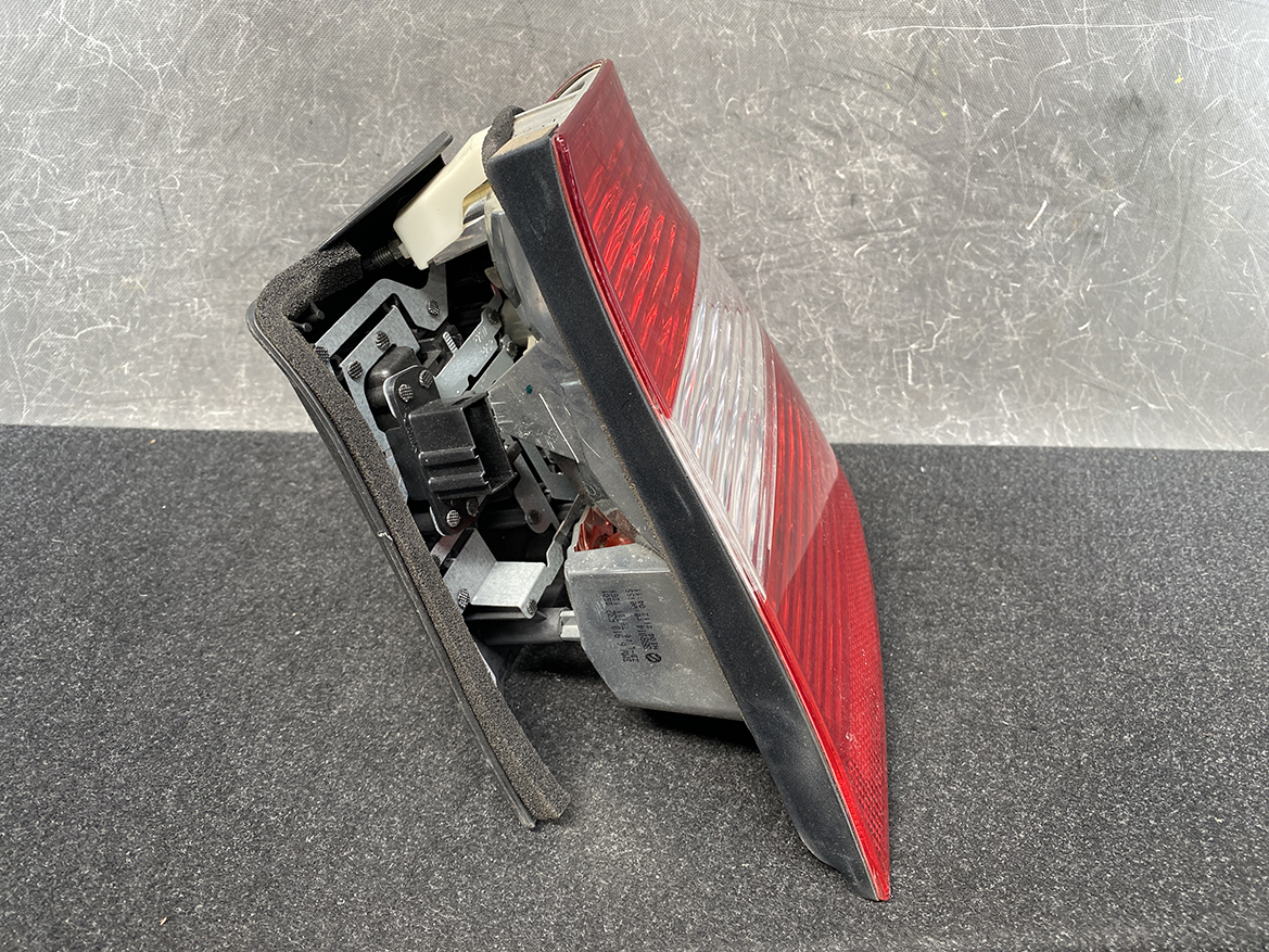 B354_8 BMW 3 Series E46 Genuine Taillight 63 21 8 383 100 Right Side x1 » NZ.95 » JDM-PARTS NZ » JDM-PARTS NZ BMW 3 Series E46 Genuine Taillight 63 21 8 383 100 Right Side x1 » JDM-PARTS NZ