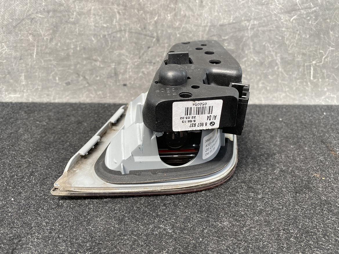 B357_10 BMW 3 Series E46 Genuine Taillight 6 907 937 Left Side x1 » NZ.95 » JDM-PARTS NZ » JDM-PARTS NZ BMW 3 Series E46 Genuine Taillight 6 907 937 Left Side x1 » JDM-PARTS NZ