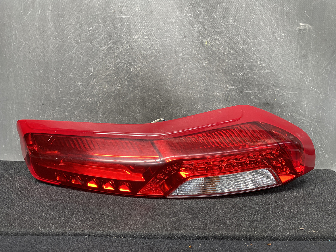 B361_6 NISSAN XTRAIL X-TRAIL T31 Taillight KOITO 220-23308 Right Side x1 » NZ1.95 » JDM-PARTS NZ » JDM-PARTS NZ NISSAN XTRAIL X-TRAIL T31 Taillight KOITO 220-23308 Right Side x1 » JDM-PARTS NZ