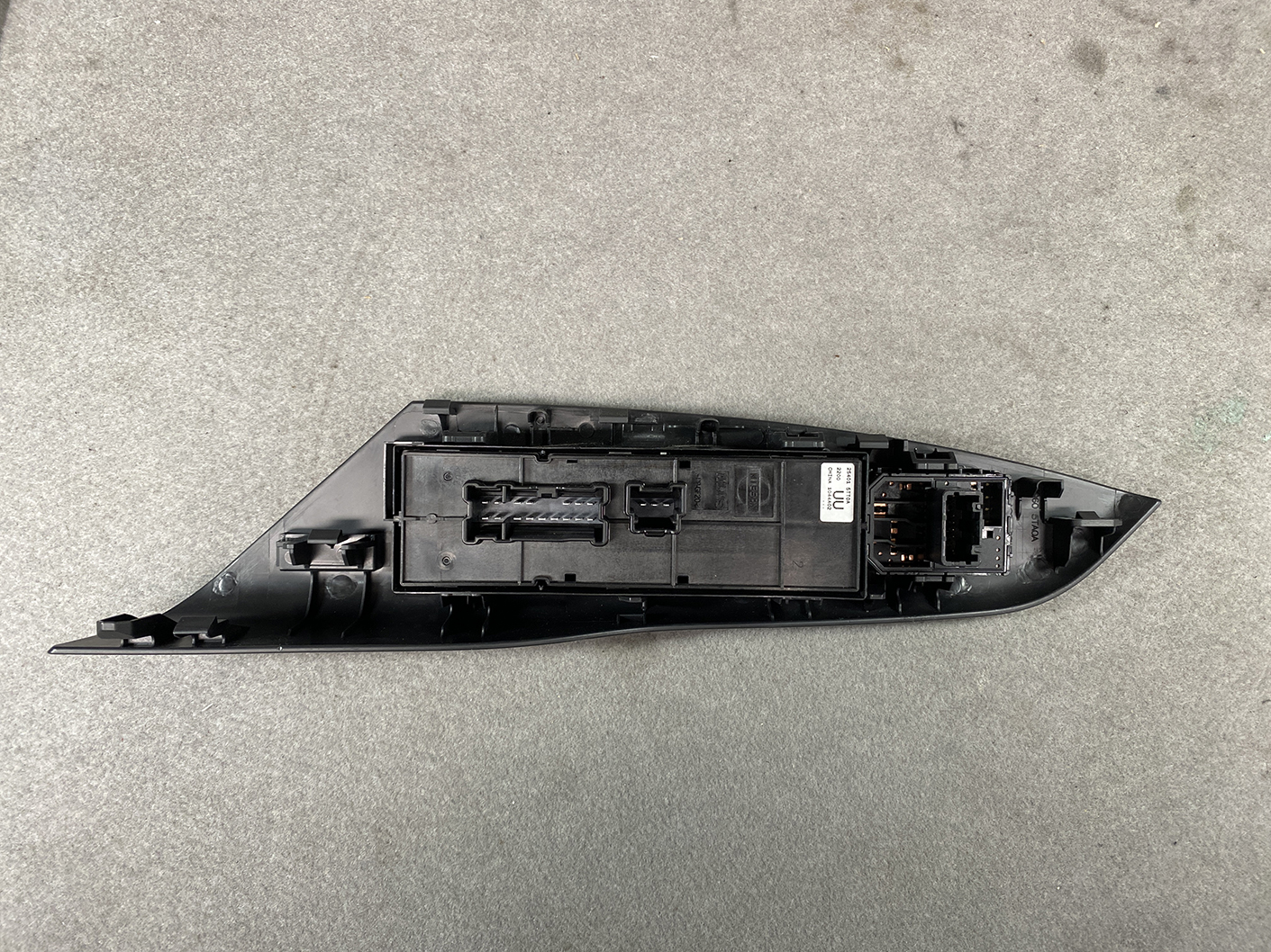 B493_8 NISSAN SERENA SUZUKI LANDY C27 Master Power Window Switch 25401 5TT0A » NZ1.95 » JDM-PARTS NZ » JDM-PARTS NZ NISSAN SERENA SUZUKI LANDY C27 Master Power Window Switch 25401 5TT0A » JDM-PARTS NZ